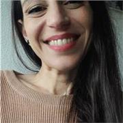 Mi nombre es Mailen, soy apasionada por la enseñanza, le gusta que los y las alumnas aprendan de una manera pedagógica y didáctica haciendo atrapante cada materia.